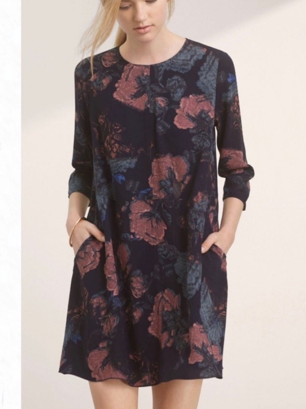 Aritzia Size M Wilfred Myosotis Floral Shift  Dress Silk Trim